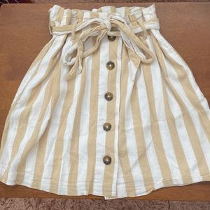 Beautiful Hollister skirt❣️